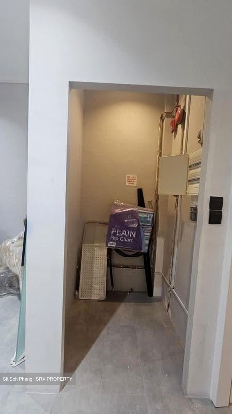 Keong Saik Road (D2), Office #613754281